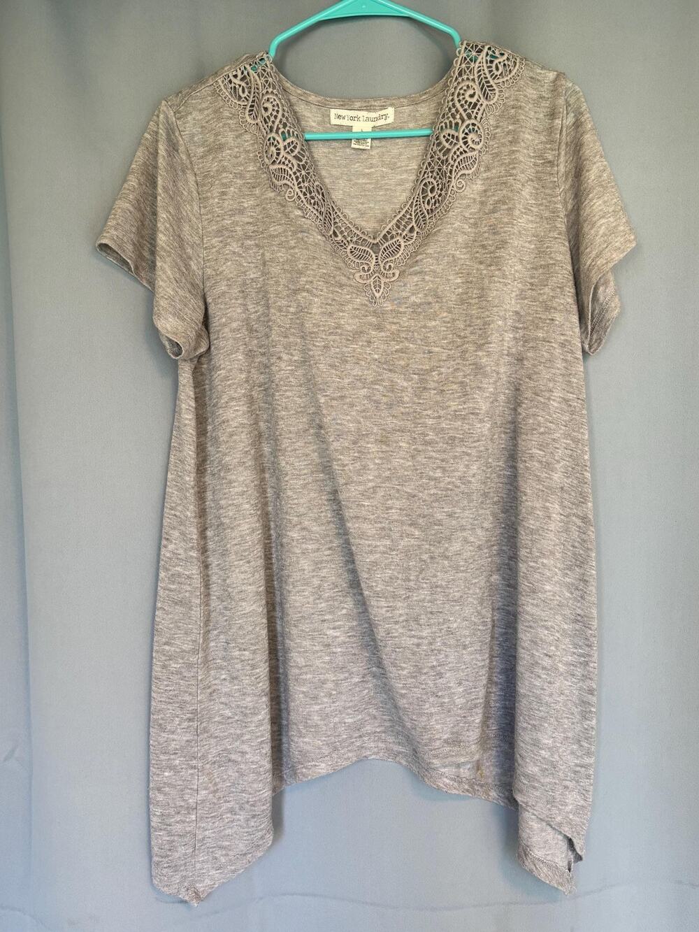 New York Laundry Woman’s Gray Shirt Top Lace Short Sleeve Large L